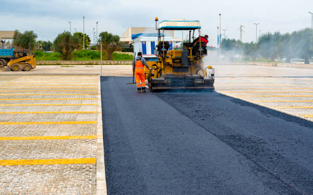 Best Driveway Paving Contractor  in Smith Center, KS